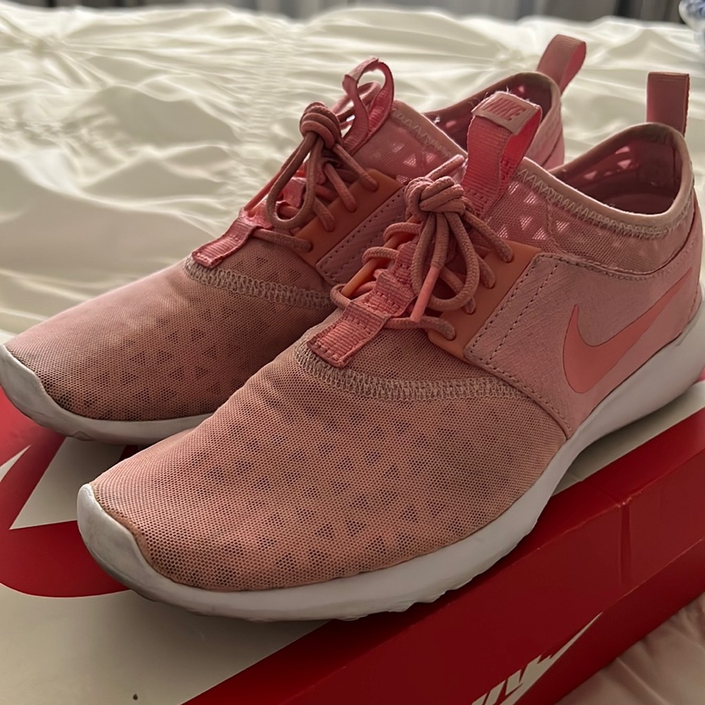 Women’a Nike Juvenate